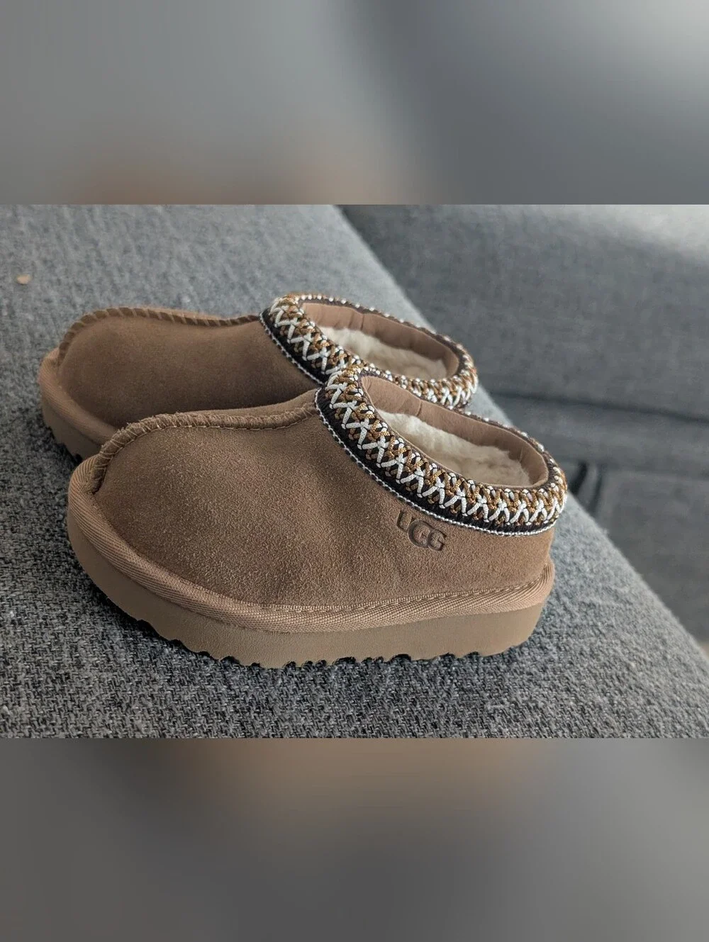 UGG® Tasman II kids' slippers in chestnut